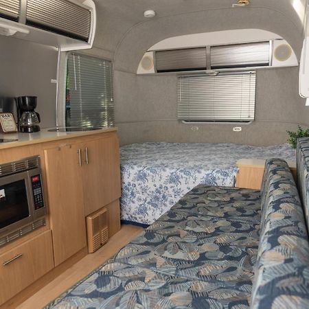 Airstream In The Center Of It All Miami Exterior photo