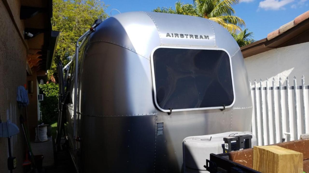 Airstream In The Center Of It All Miami Exterior photo