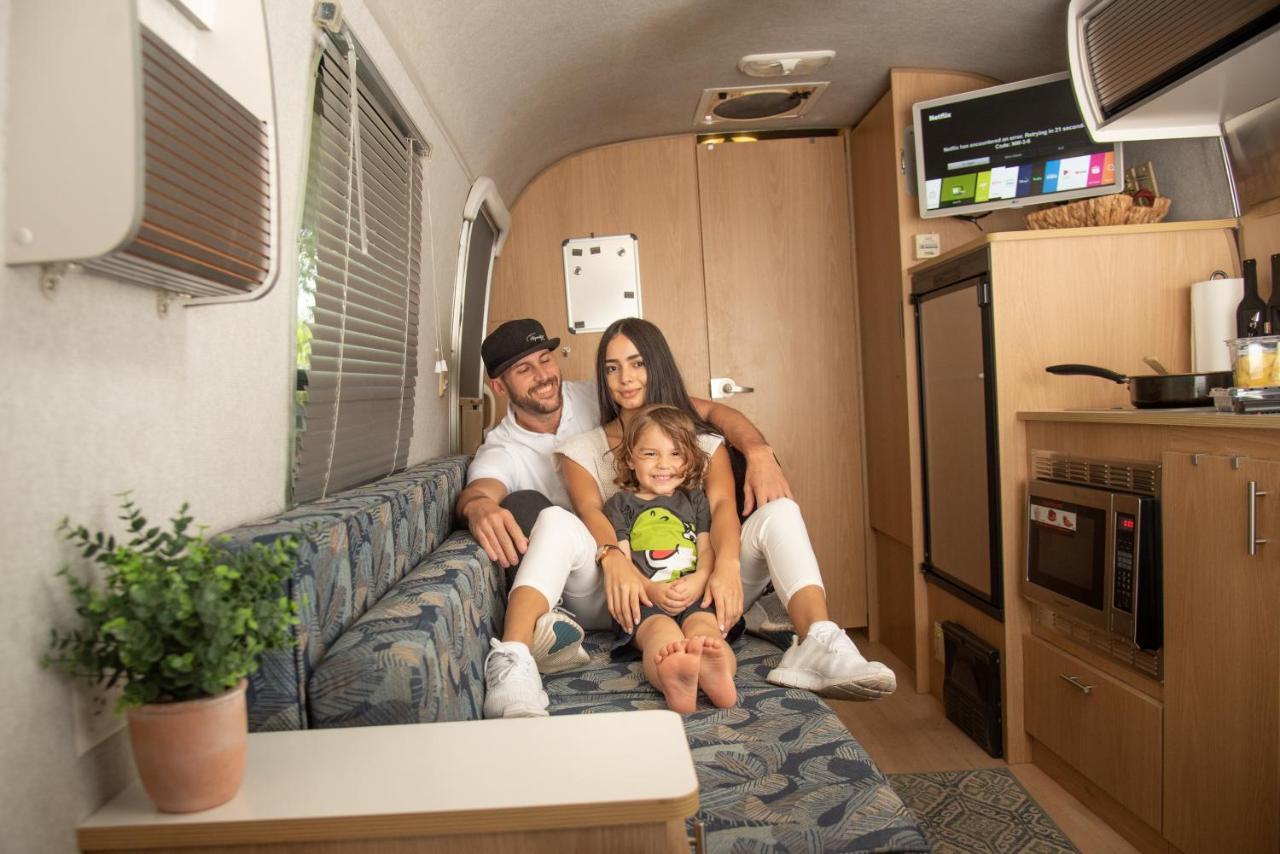 Airstream In The Center Of It All Miami Exterior photo