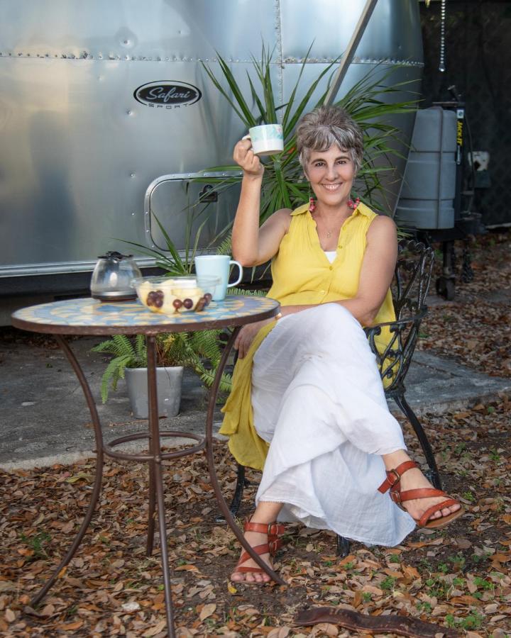 Airstream In The Center Of It All Miami Exterior photo