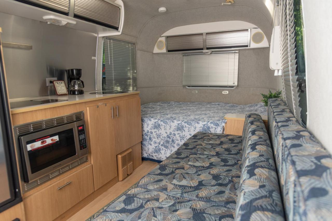 Airstream In The Center Of It All Miami Exterior photo