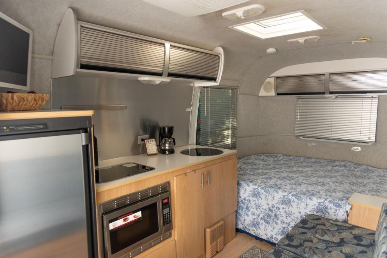 Airstream In The Center Of It All Miami Exterior photo